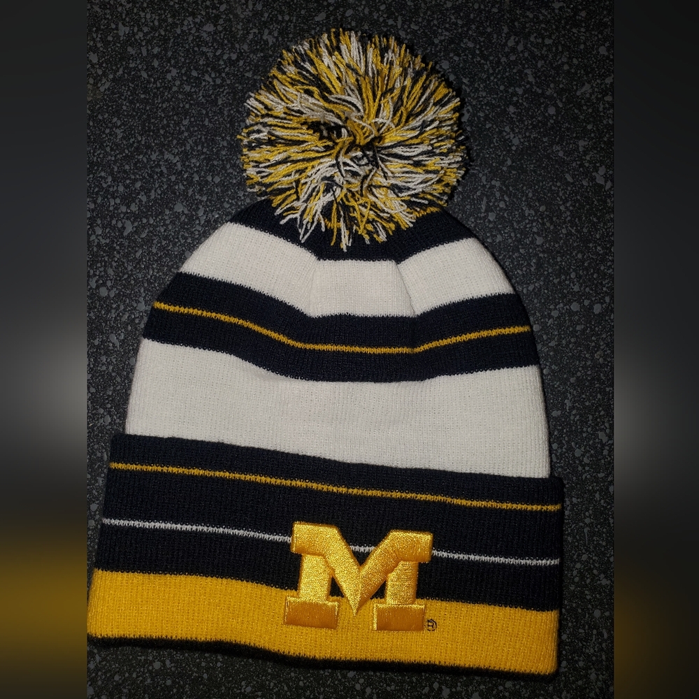 Men's Striped Michigan Beanie with Pom Pom